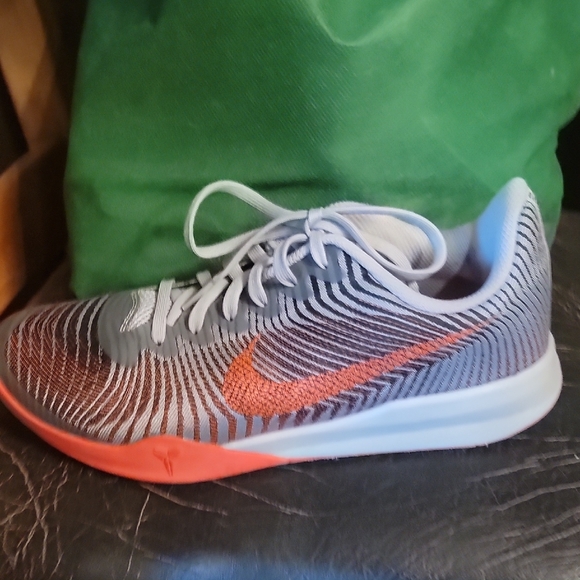 Nike Men's Athletic Shoes in Gray and Orange - Picture 1 of 5